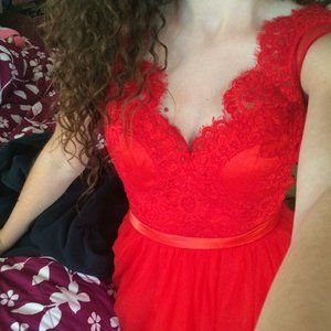 Classic A-Line Lace Prom/Evening Dress